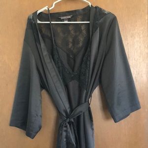 VS LINGERIE SET NWOT